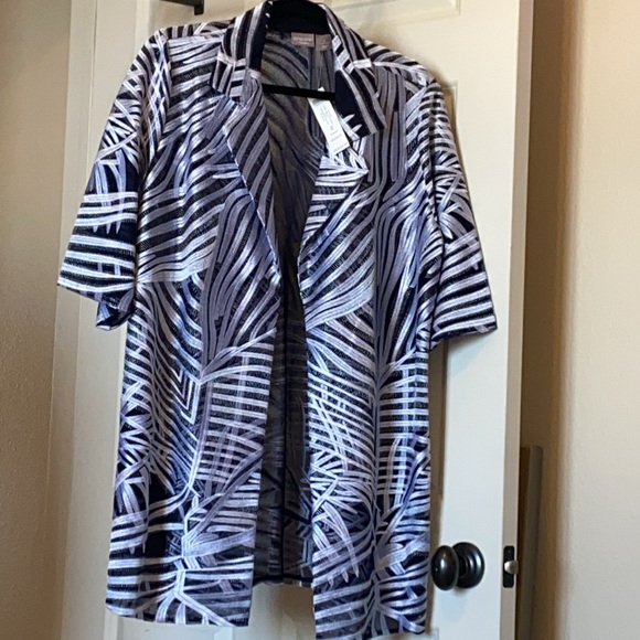Chico’s NWT 💥 Travelers Collection printed strip jacket - Picture 4 of 7